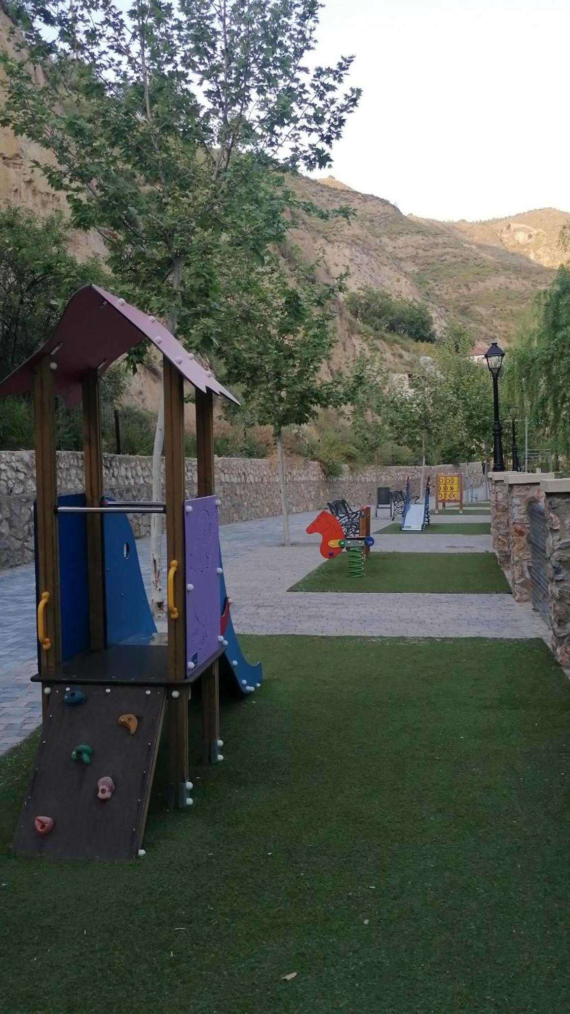 La Casa De La Abuela Apartment Pinos Genil Luaran gambar